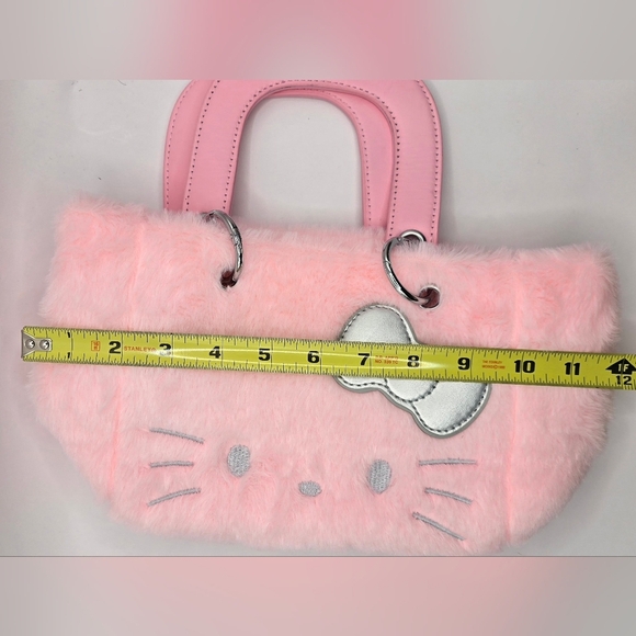 Hello Kitty Pink Plush Handbag with Silver Bow - Picture 6 of 7
